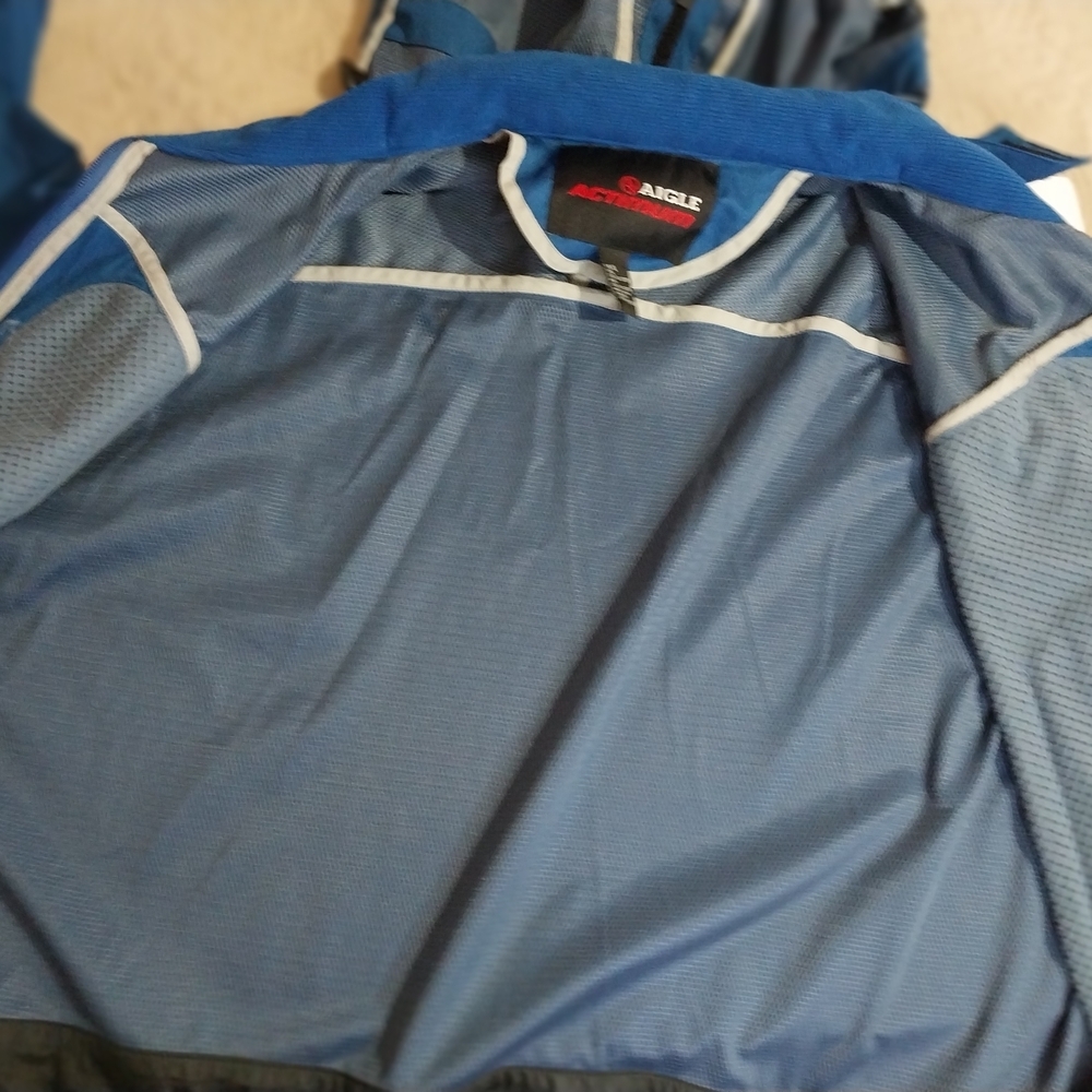 AIGLE ACTIMUM Weather Water Men's Vibrant Blue Performance Jacket - Picture 9 of 16